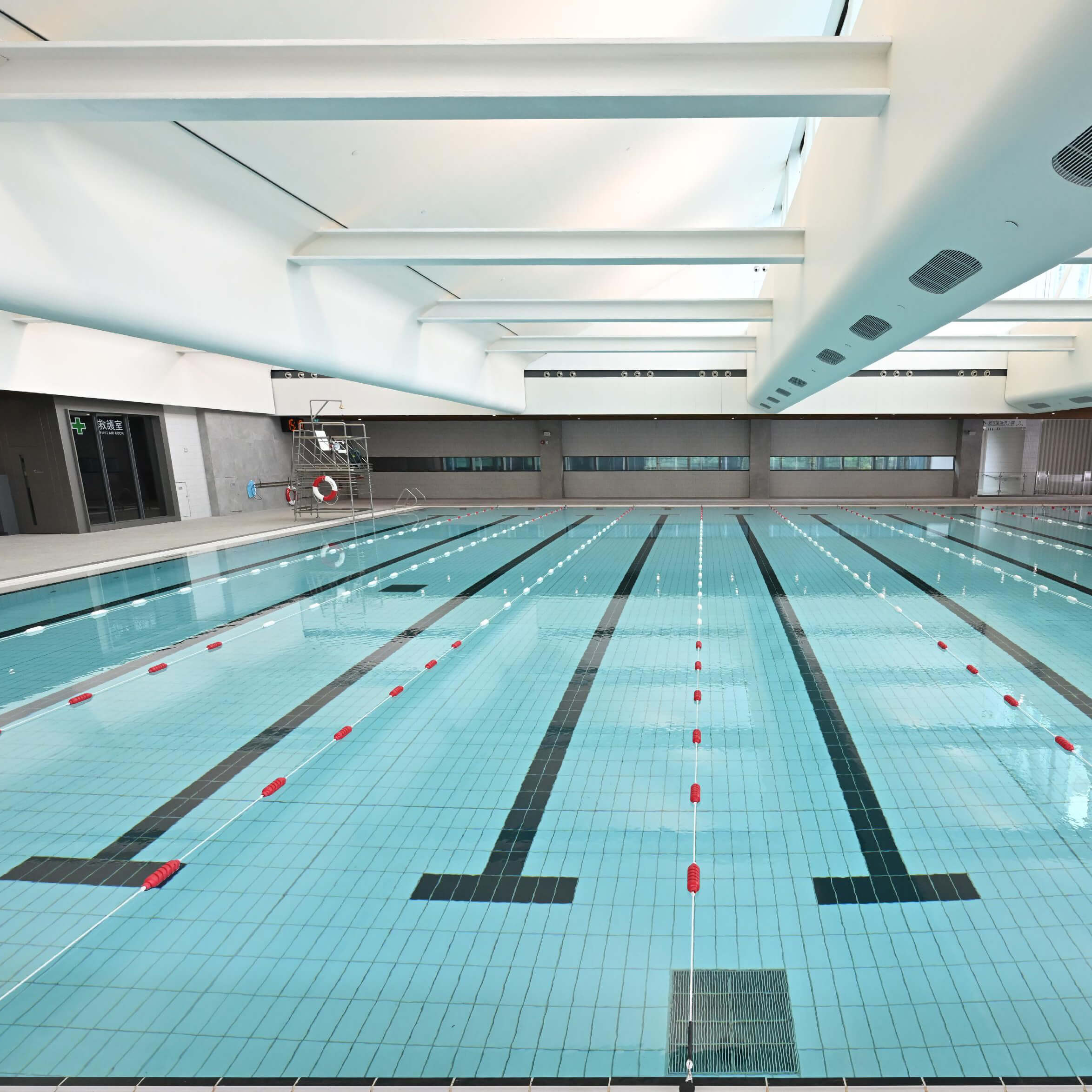 tsrIndoorPool